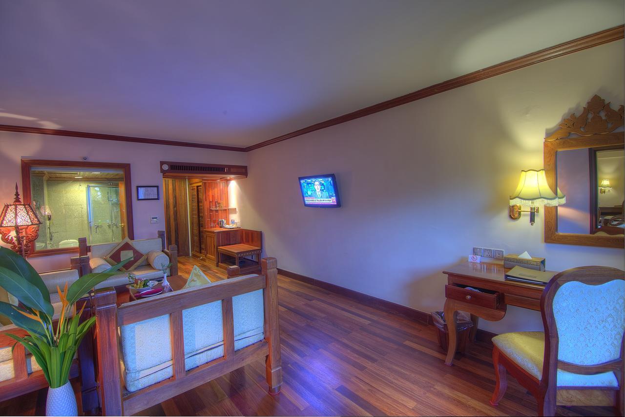 Bayon Era Hotel Siem Reap Dış mekan fotoğraf